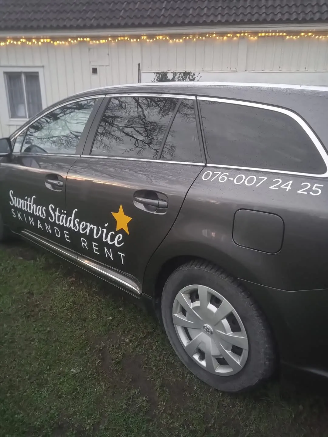 Sunithas Städservice servicebil – lokal städfirma på Öland
